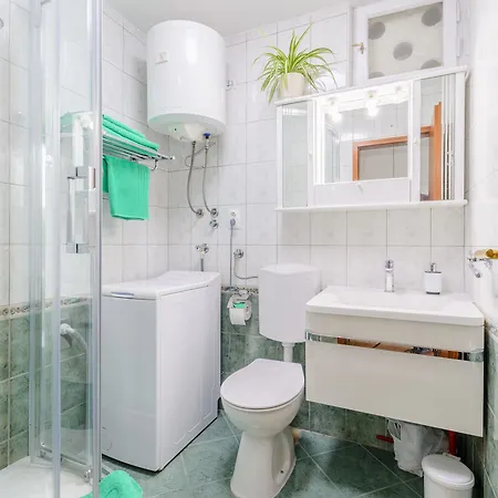 아파트 Walk 스플리트