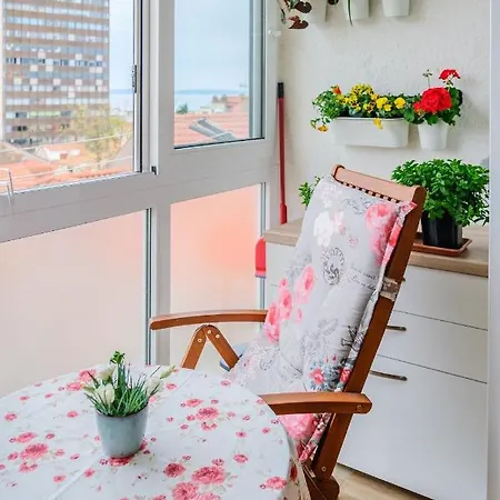 Walk Apartment *